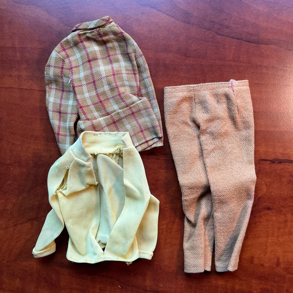 Ken’s 1970 Casual Suit #1436.  FREE🔥🔥 w/ any other purchase!